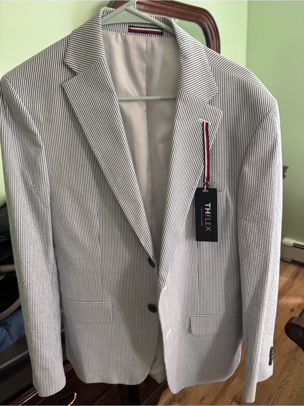Tommy Hilfiger Blue & White Striped Seersucker Sport Coat